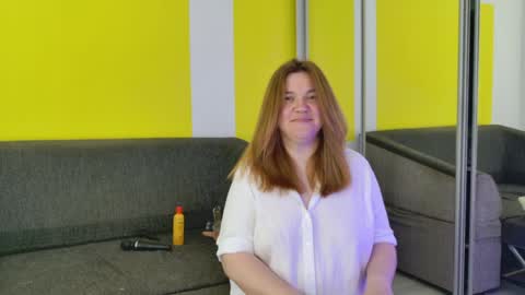 snowflakec online show from April 19, 9:02 pm