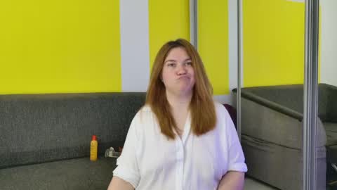 snowflakec online show from May 22, 8:11 pm