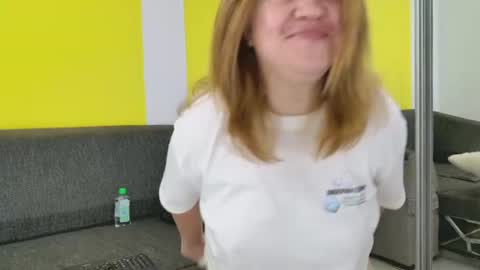 snowflakec online show from July 12, 10:38 pm