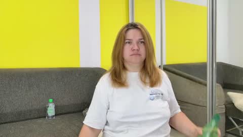 snowflakec online show from August 14, 10:46 pm