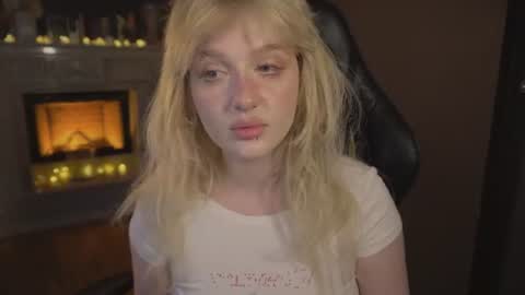 Ellie online show from August 13, 7:55 am