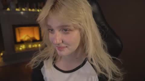 Ellie online show from August 13, 11:13 am