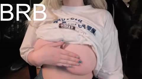 Ellie online show from August 14, 7:45 am