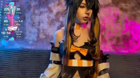 snowy_alice online show from May 1, 1:37 pm