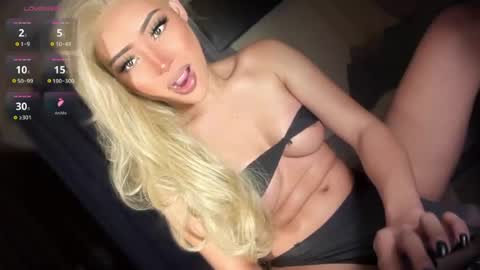Nicollette online show from August 14, 3:54 am