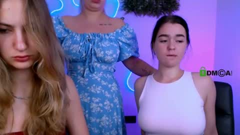 so_hot_rosalie online show from August 12, 12:46 am