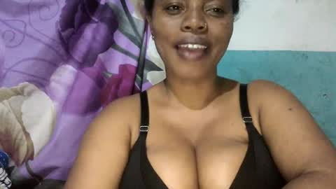 soayh89 online show from August 9, 4:30 pm