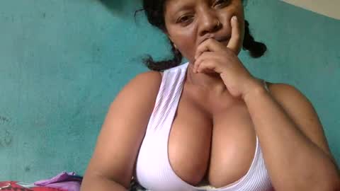 soayh89 online show from August 10, 10:38 am