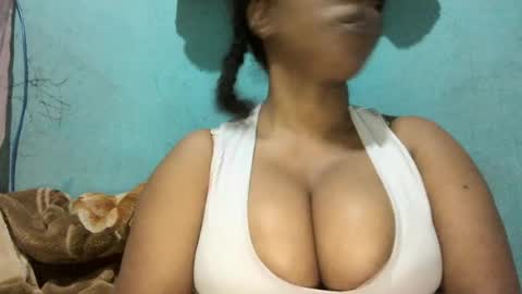 soayh89 online show from August 10, 11:17 pm