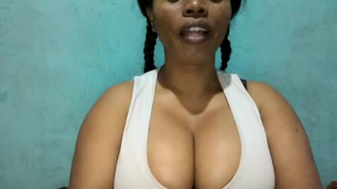 soayh89 online show from August 14, 5:05 pm