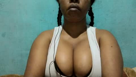 soayh89 online show from August 14, 9:29 pm