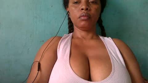soayh89 online show from August 15, 7:01 am