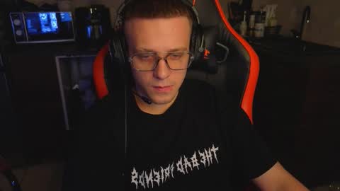 kluvr4 online show from February 24, 11:46 pm