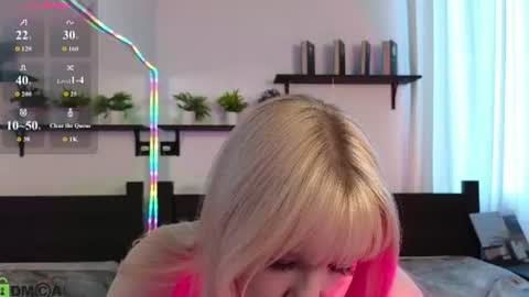 Soffa Mitchell online show from August 4, 8:22 am
