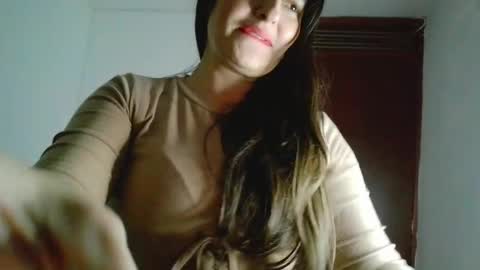 Soffi Betacur online show from April 16, 4:20 am