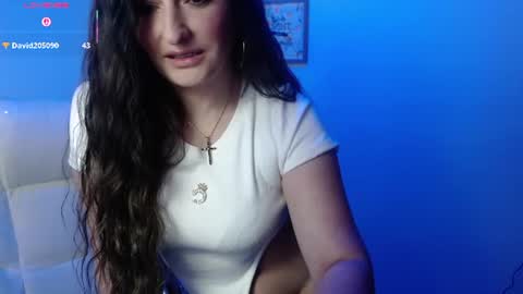 Soffi Betacur online show from July 11, 7:36 am