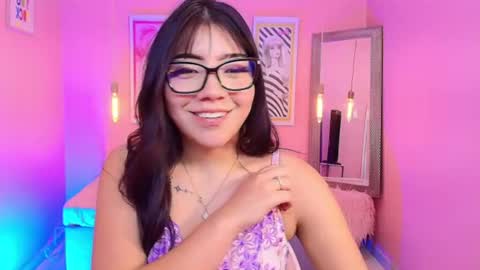 soffi_x online show from August 4, 6:43 am