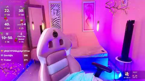 soffi_x online show from August 15, 9:02 am