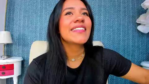Sofhia  online show from July 12, 9:10 pm
