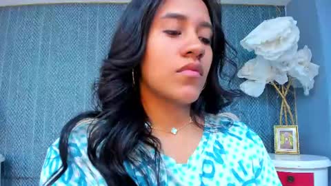 Sofhia  online show from July 15, 2:45 am