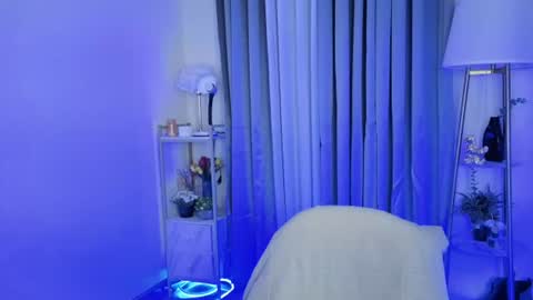 sofhia_love online show from June 18, 6:41 pm