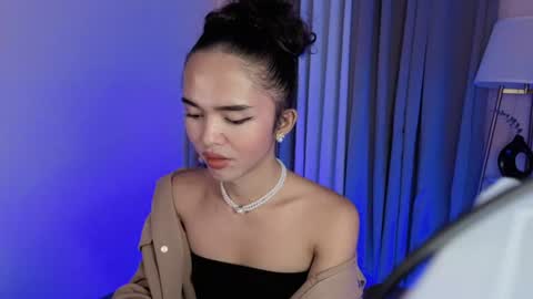 sofhia_love online show from June 30, 9:27 pm