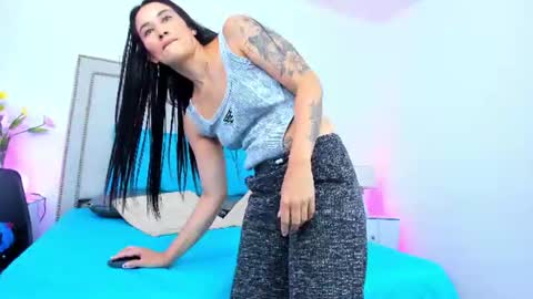 sofhyalove online show from August 13, 1:41 am