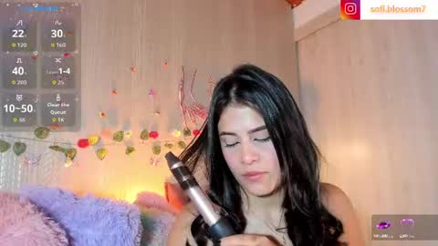 Sofi Blossom  online show from August 13, 12:35 am