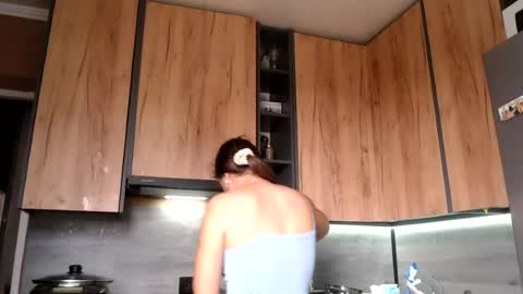 Sofi online show from August 28, 12:58 pm