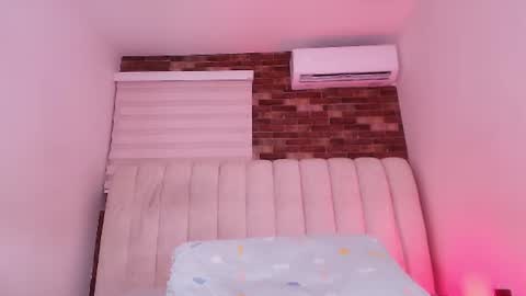 Sofia online show from August 7, 12:32 am