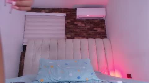 Sofia online show from August 8, 1:49 am