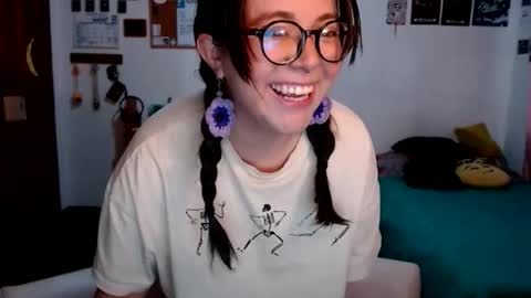 Sofi Lynch online show from May 21, 10:11 pm