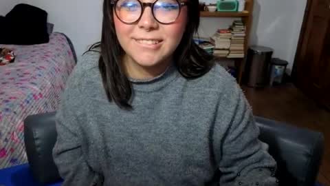 Sofi Lynch online show from July 14, 6:51 am