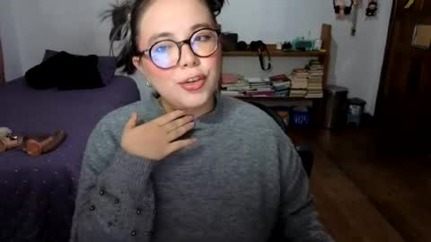 Sofi Lynch online show from July 23, 4:37 am