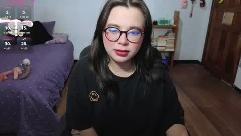 Sofi Lynch online show from July 26, 5:12 am