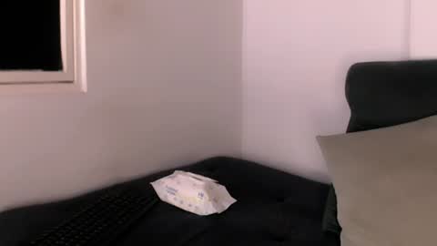 sofi rojas online show from August 6, 3:27 am