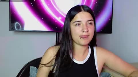 Sofia online show from August 4, 4:04 pm