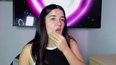 Sofia online show from August 4, 6:38 pm
