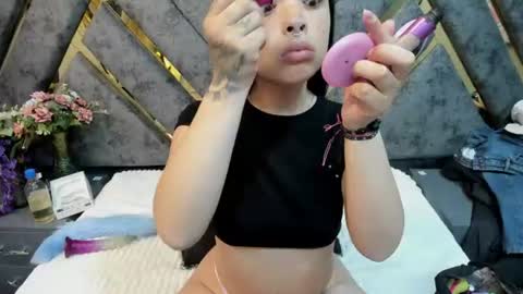 sofia miranda online show from August 12, 2:30 pm