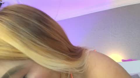Sofa online show from July 24, 1:19 am