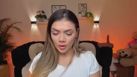 sofia_velvetx online show from July 29, 3:13 am