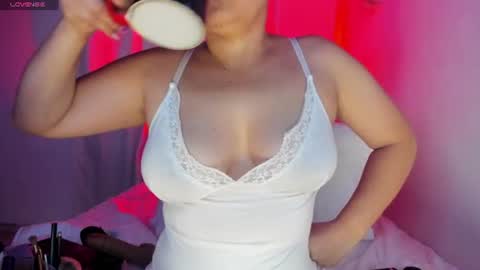 Sofia walke online show from August 4, 8:39 pm