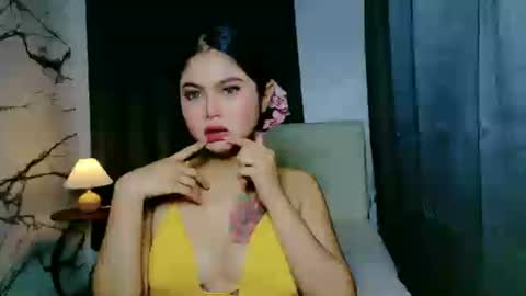 sofiabelle14 online show from August 9, 2:29 pm
