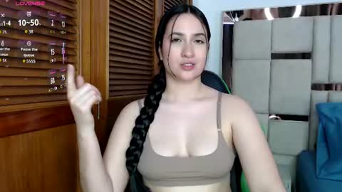 sofiaduque_26 online show from August 3, 10:50 pm