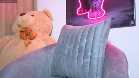 sofia online show from July 29, 7:59 am