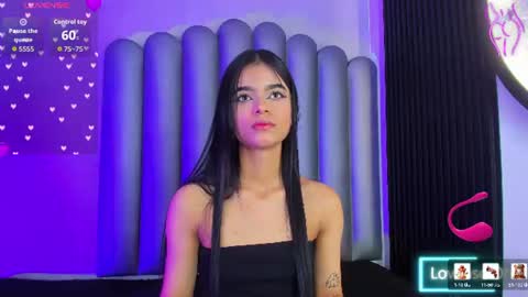 sofiao854518 online show from June 12, 9:38 am