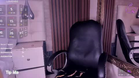 sofiathoompson online show from August 6, 3:16 am