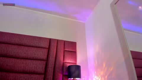 Sofi online show from August 14, 6:33 pm