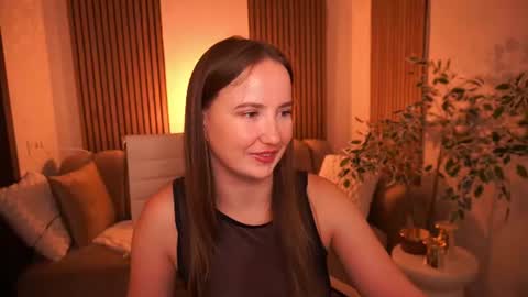 sofiebloom online show from August 1, 9:54 pm