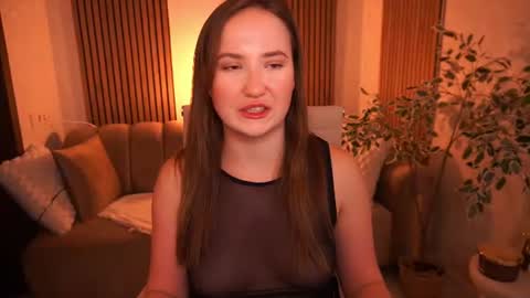 sofiebloom online show from August 2, 12:06 am